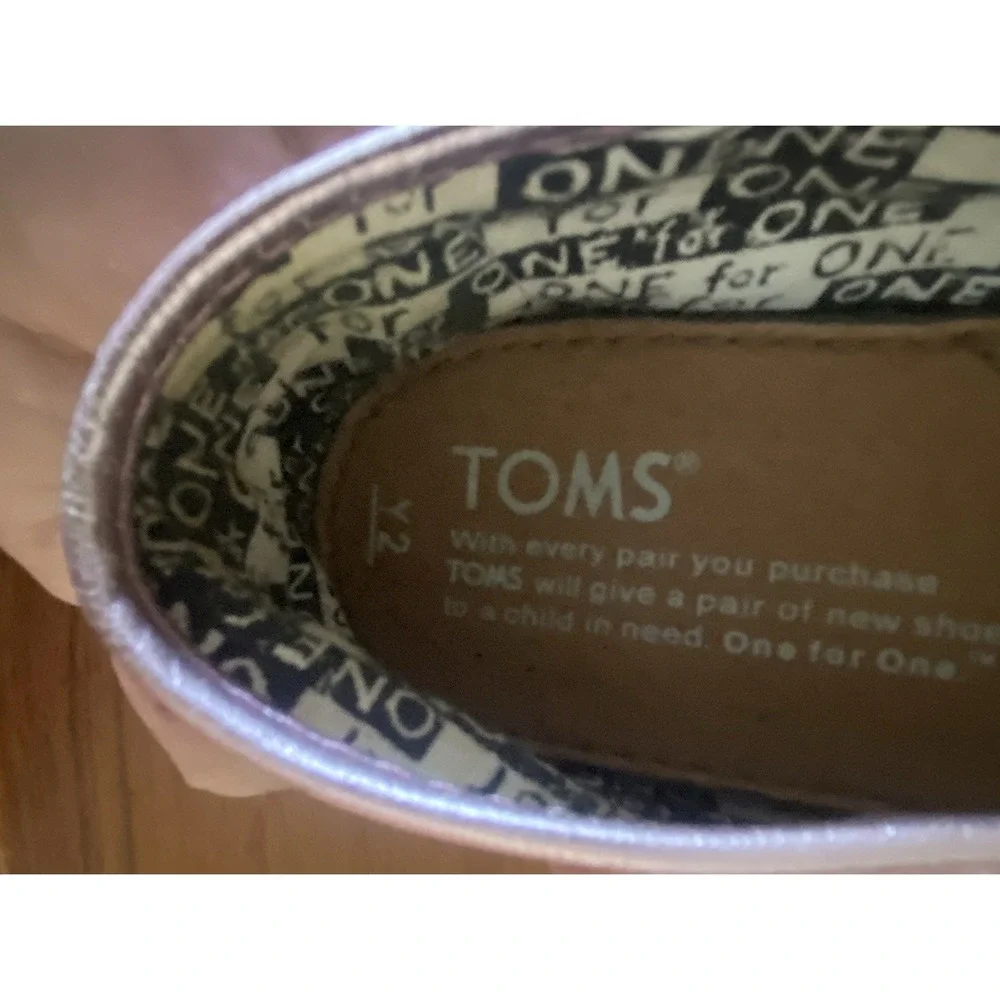 Toms pair y2
